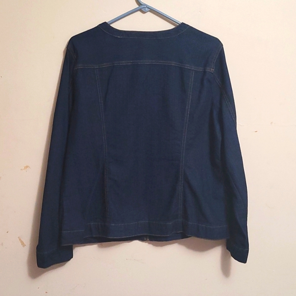 Jacket - Picture 3 of 3